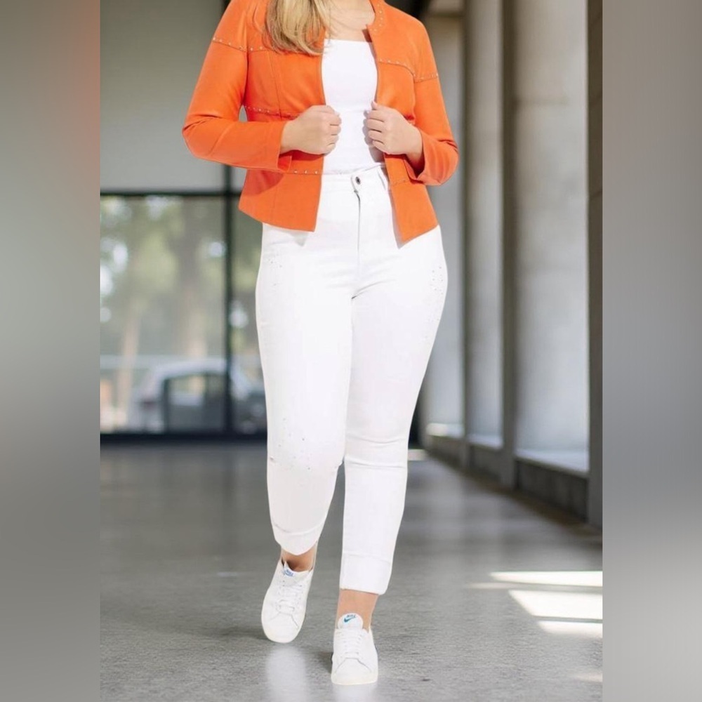 Joseph Ribkoff sz 8 cuffed Womens white Jeans w/ embellishments NWOT bling luxe